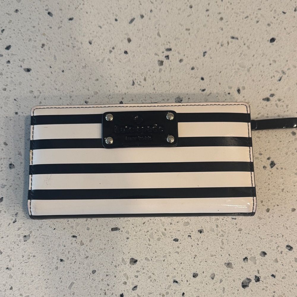 Kate Spade Black and White Leather Striped Clutch Wallet Snap Closure EUC